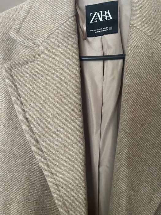 Palton bej Zara