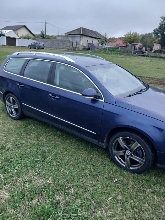 VOLKSWAGEN ID.6 2008 — imagine 4