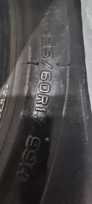 Шины зимние с шипами комплект