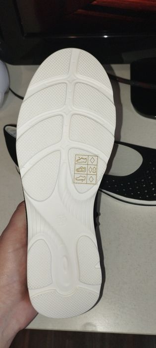 Срочно продам туфли