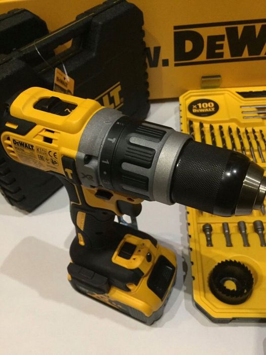DeWALT Винтоверт DCD796D1 18V XR Brushless/Безчетков