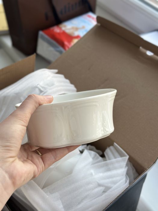 Продам столовый сервиз