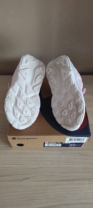 Маратонки 27 номер