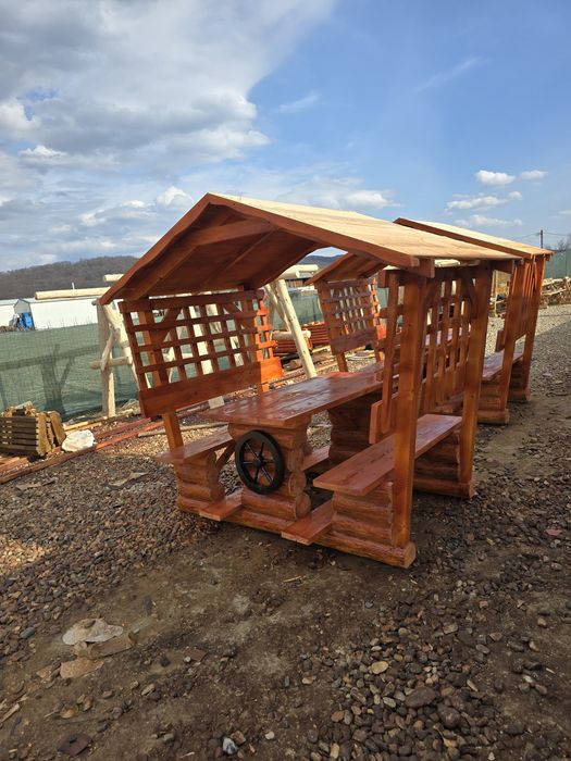Foisor rustic din lemn masiv set masă cu băncute rustic