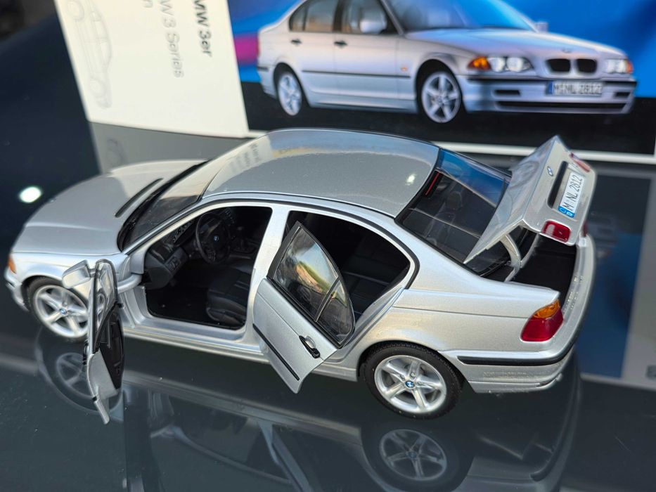 Macheta Auto 1/18 UT Models BMW E46 Seria 3