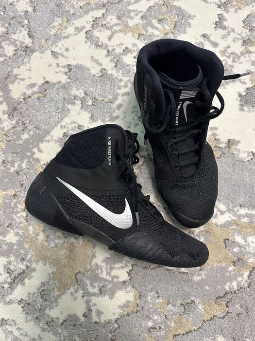 Nike wrenstling оргинал спортивный борцовка 26,5 sm (41.5) размер