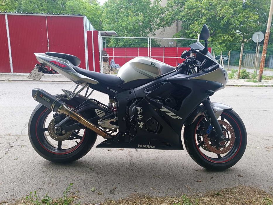 Yamaha YZF-R6 2003 година