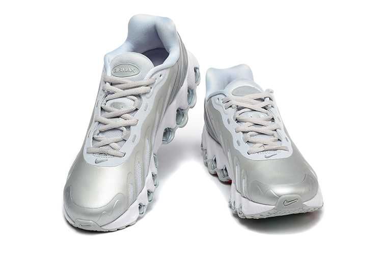 Дамски маратонки Nike Air Max Dn8 Wolf Grey Metallic Silver