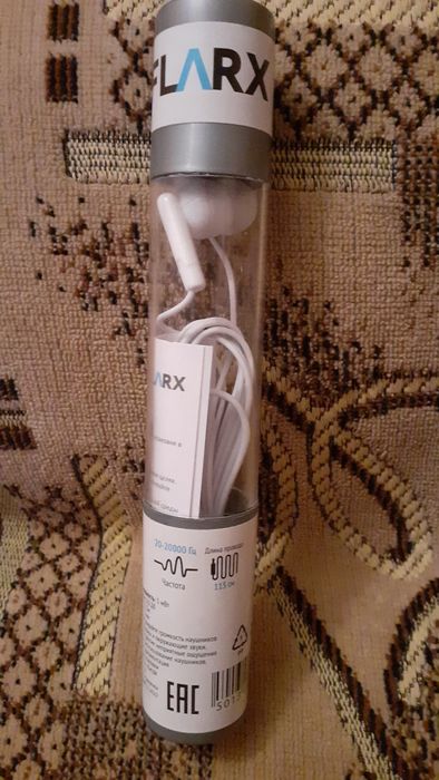 Продам наушники проводные