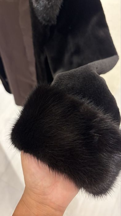 Продам норковую шубу