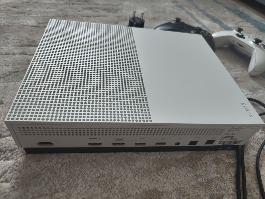 Xbox one S + FC 24