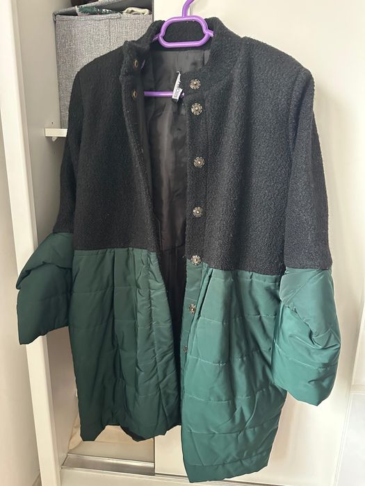 Palton Frambois damă marimea XS
"action": "image_generation",
"action_