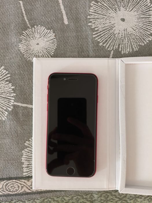 iphone 8, 64 gb in stare foarte buna