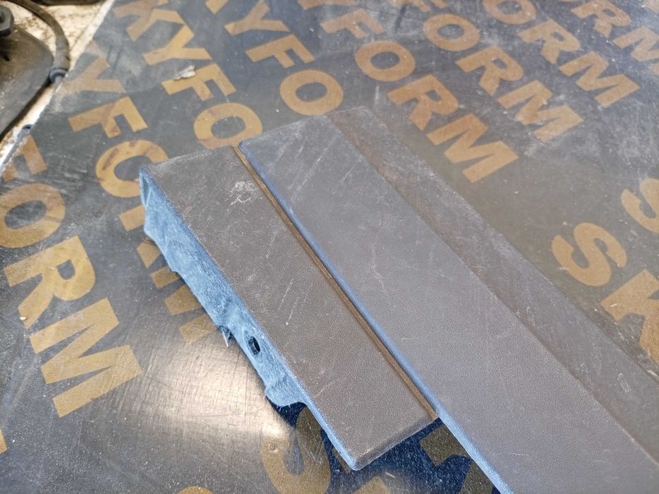 Предна лява вежда Skoda Karoq