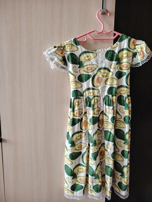 Продам платье размер 36