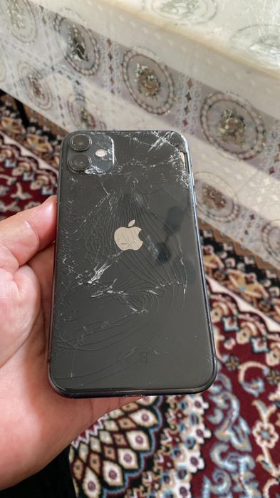 Айфон 11 сатылады