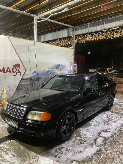 Mersedes benz C200