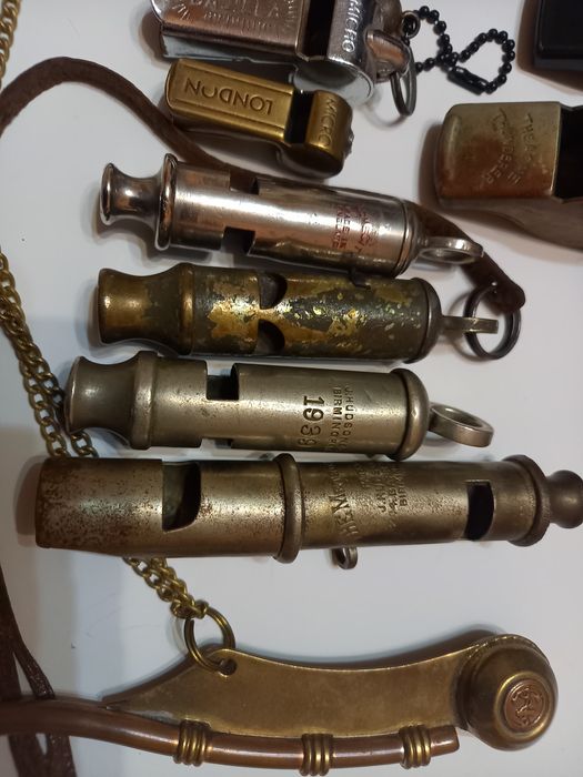 Лот стари свирки  свирка