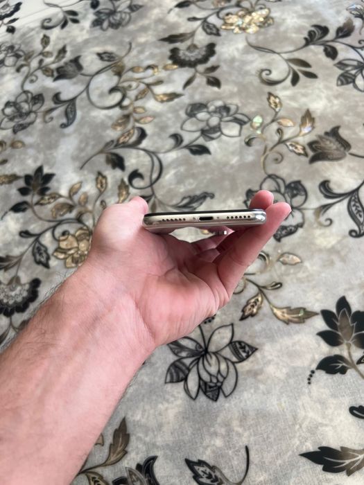 Продам IPhone X 64gb