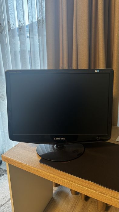 Монитор Samsung 60 Hz