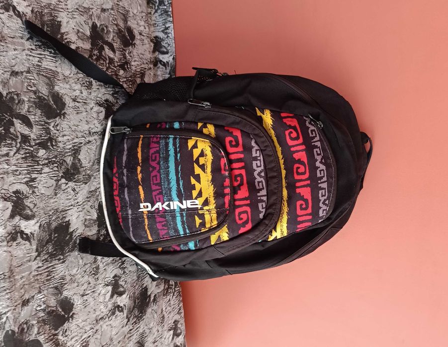 Dakine Campus 25L- В Добро Състояние