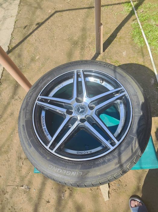 Продаю R15 диски с резиной