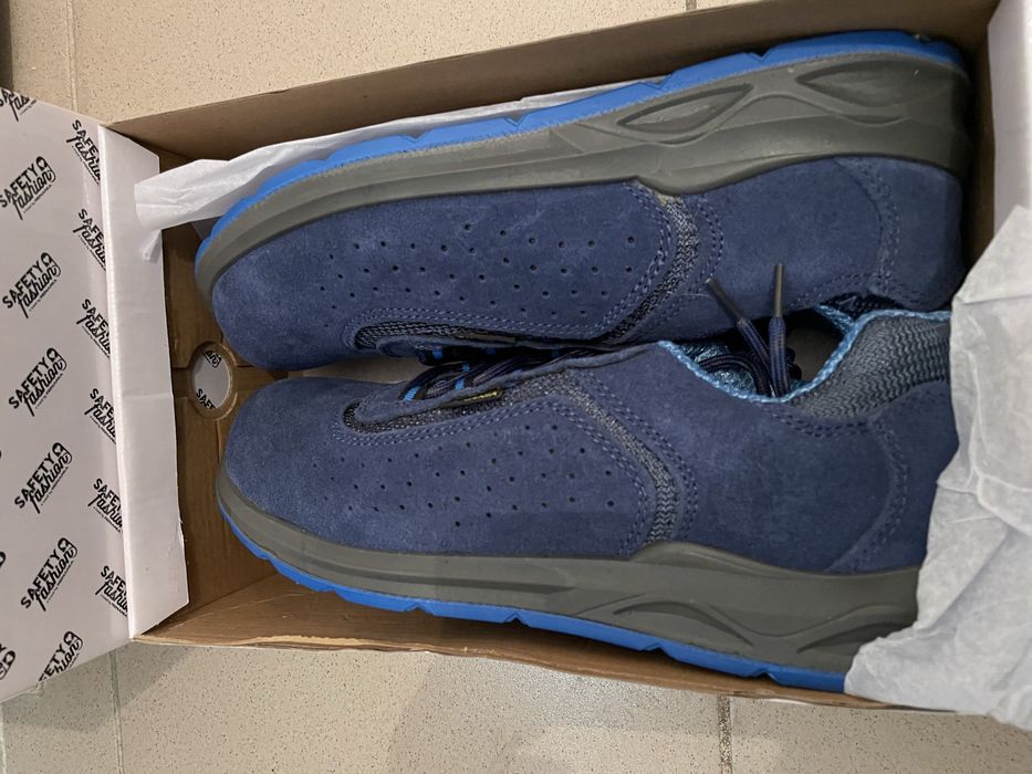 Papuci lucru safty work noi in cutie