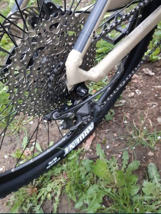 Bicicleta Cube aim ex 2023