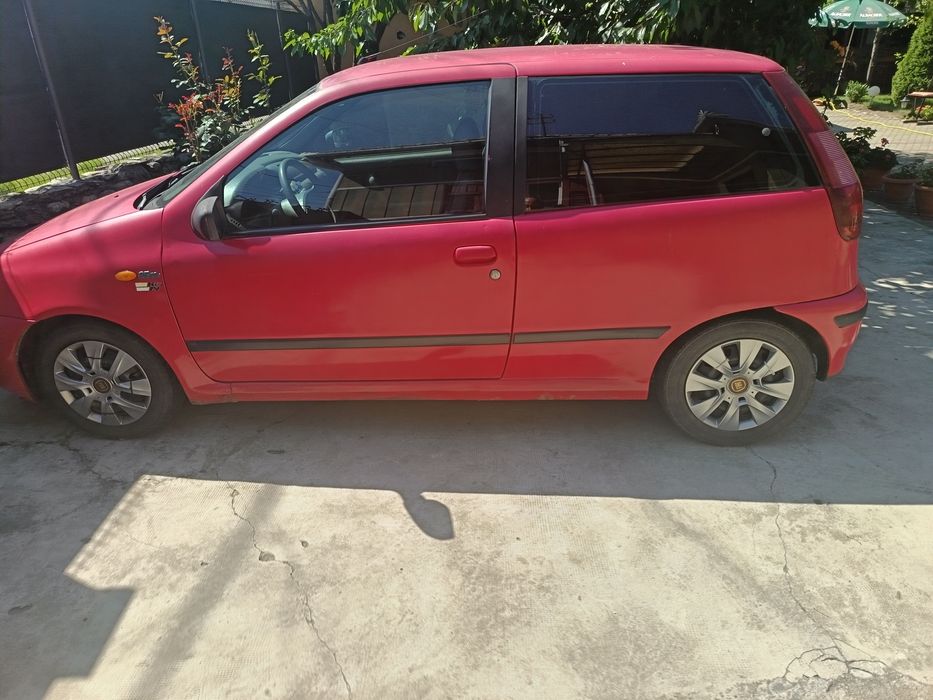 Vând Fiat Punto Elex