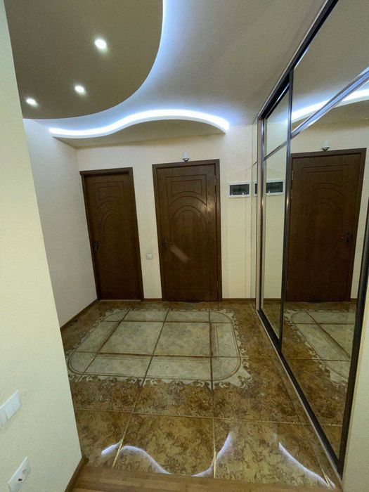 Квартира своя 3/2/4 Мирзо Улугбекский район