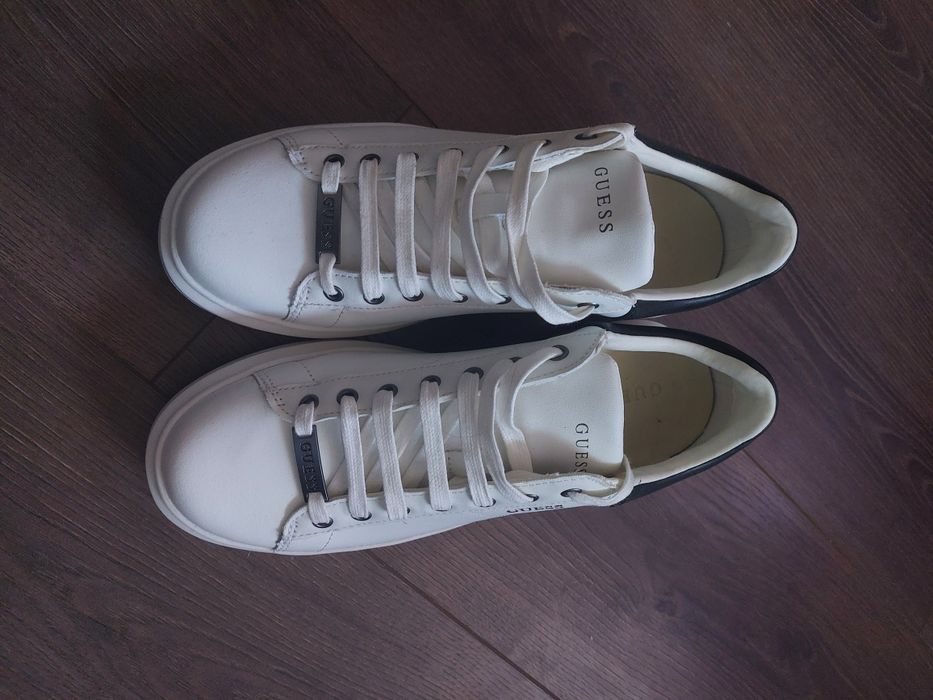 adidași Guess, bărbați