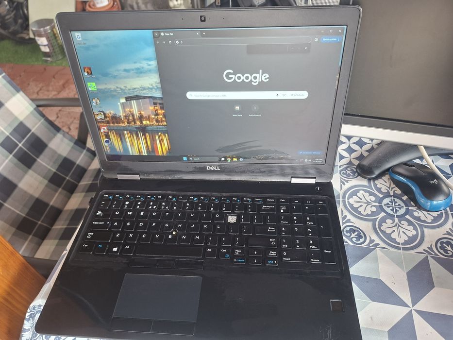 Laptop dell latitude 5590