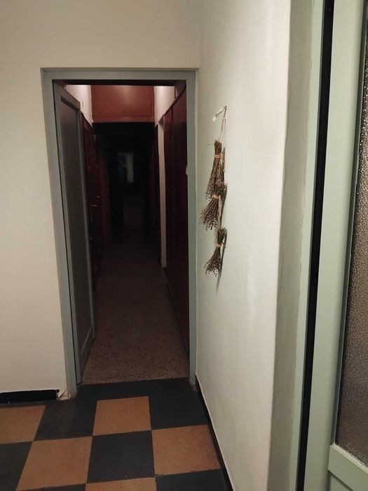 Дава се под наем Тристаен апартамент в София, Център - 87 кв.м за 598.23 € - Снимка #5