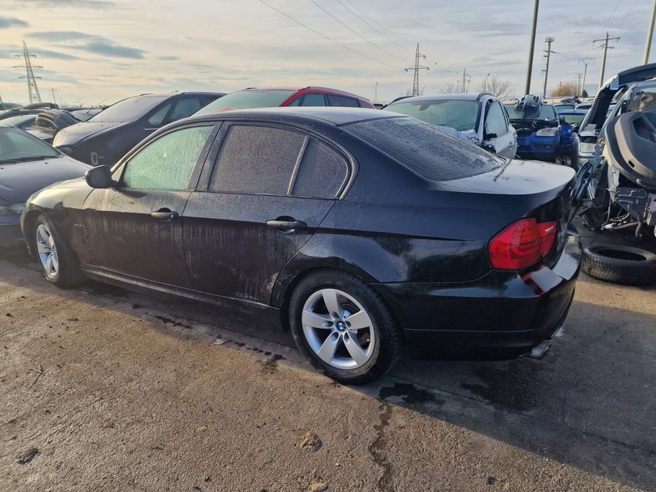 Dezmembram BMW E90 Facelift 2011 2.0d N47D20C Manual
