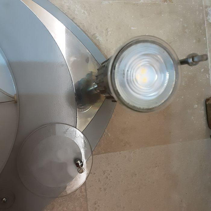 Aplica Plafoniera cu becuri și leduri livrare olx