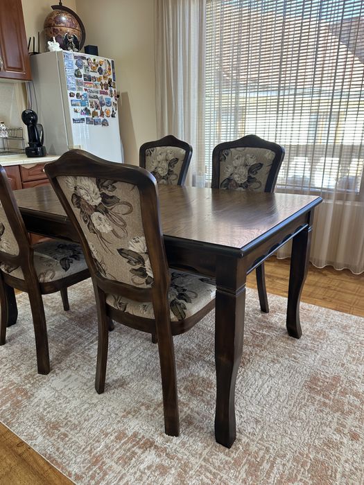 Голяма холна маса