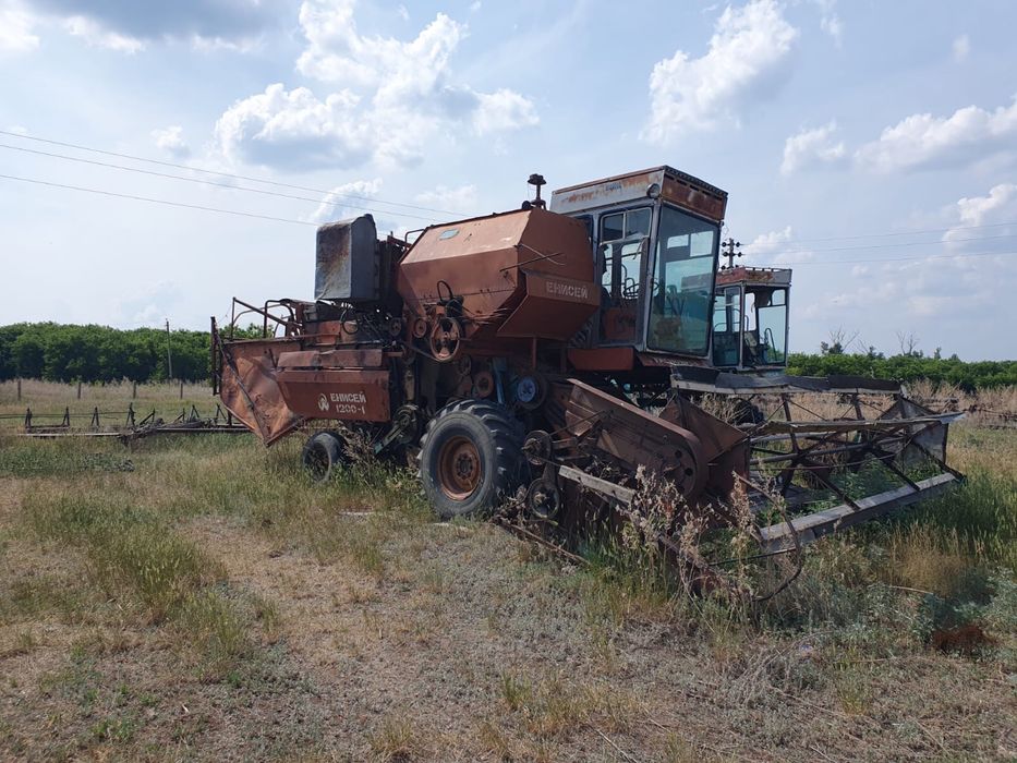 Продам комбайн енисей 1200