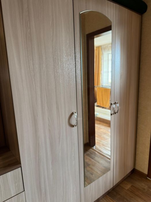 Продам Прихожая