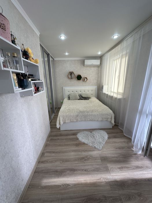 Продается 2 спальная кровать