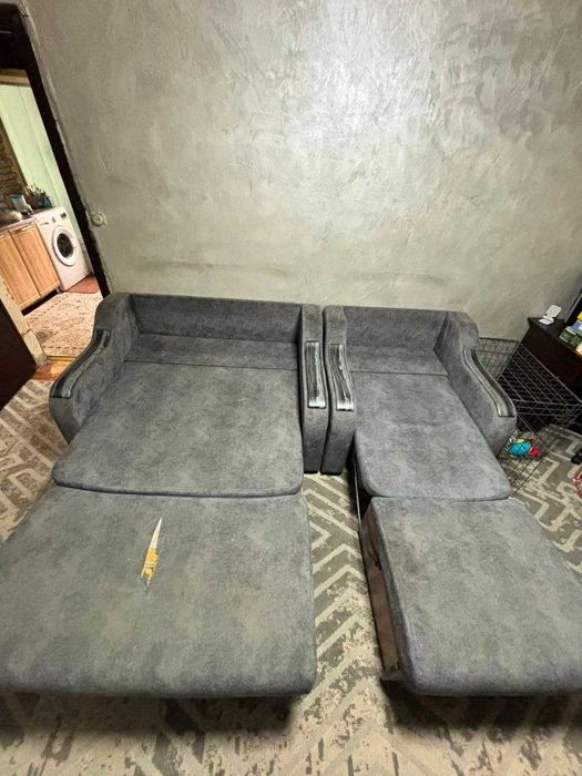 Продам б/у тахта с креслом