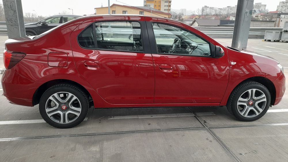 Logan 2020  Model Techroad  61.000 kmMotor 0.9Tce 90 CP Euro 6