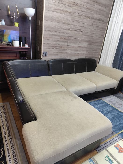 Продам диван. Качественный.