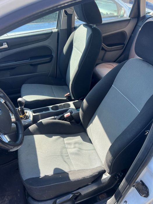 Bara fata/aripa/capota/tragher radiatoare ford focus 2 facelift