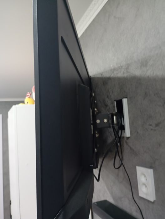 Продам телевизор