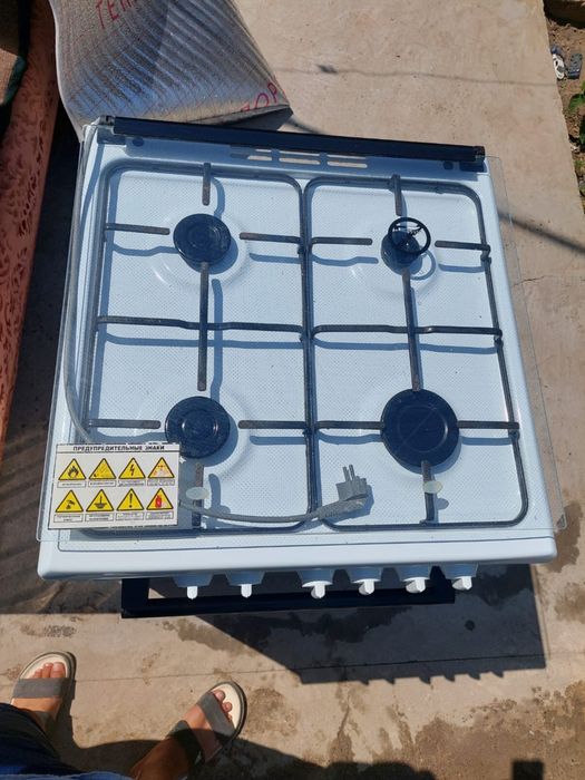Кухонная плита газовая с электрической духовкой