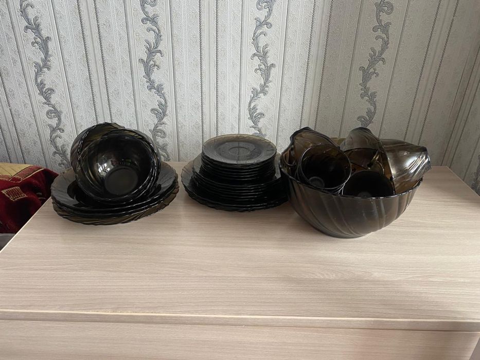Срочно продам красивую посуду