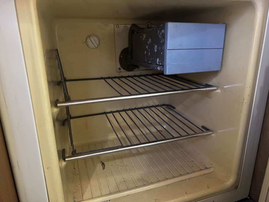 Продавам шкаф, запазен