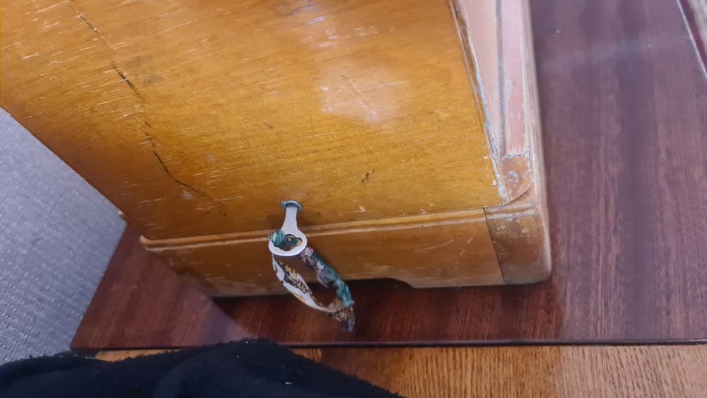 Швейная машинка с кейсов.