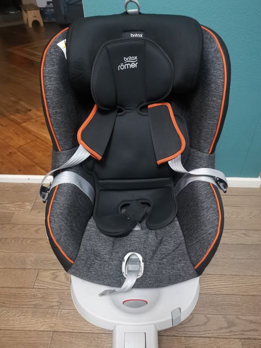 Scaun auto Britax Romer Dual Fix grupa 0-18 kg
