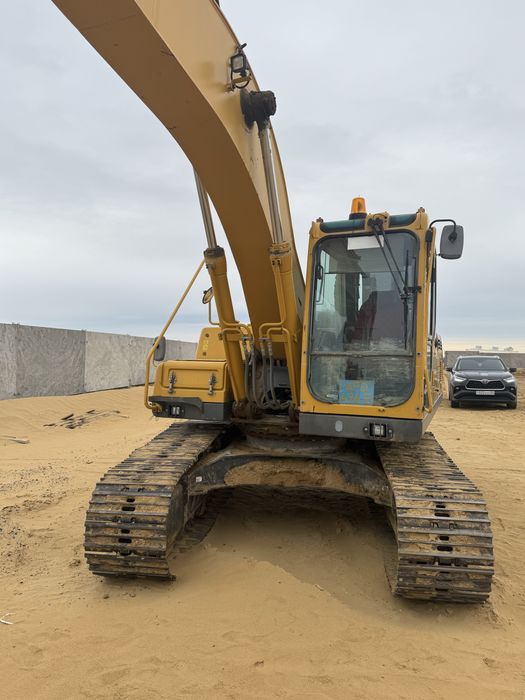 экскаватор гусеничный